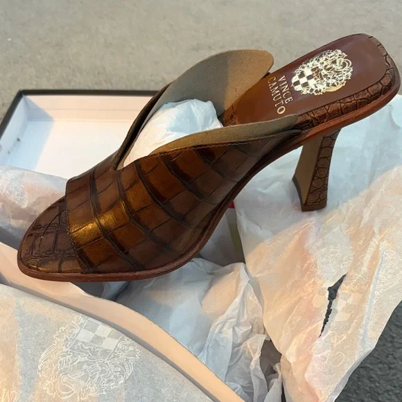 Vince Camuto Mershid Glaze Croco - Picture 2 of 4